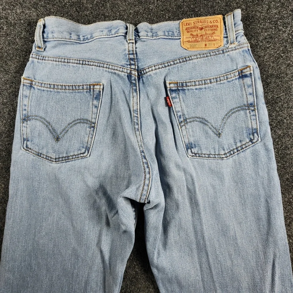Levi's 505 Regular Fit Jeans Mens 31x32 Fit 30x29.5 Light Wash Straight Leg Y2K